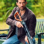 Profil Scott Adkins