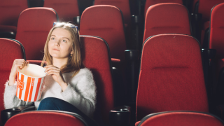 Rekomendasi Tempat Duduk Bioskop XXI, CGV, Cinepolis, yang Paling Enak dan Nyaman Beserta Tips Memilih