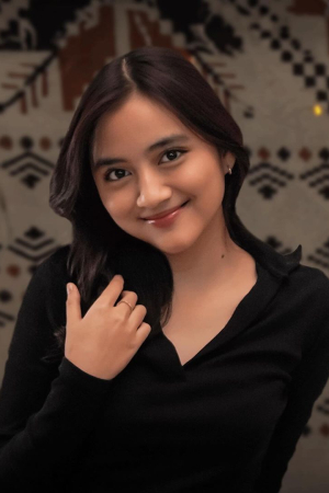 Nayla D. Purnama